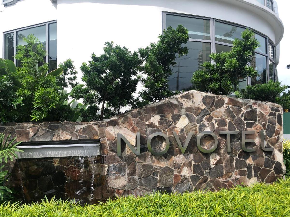 Luxxe Interior Design Condo - Novotel Residences At Acqua Private Residences Mandaluyong ภายนอก รูปภาพ
