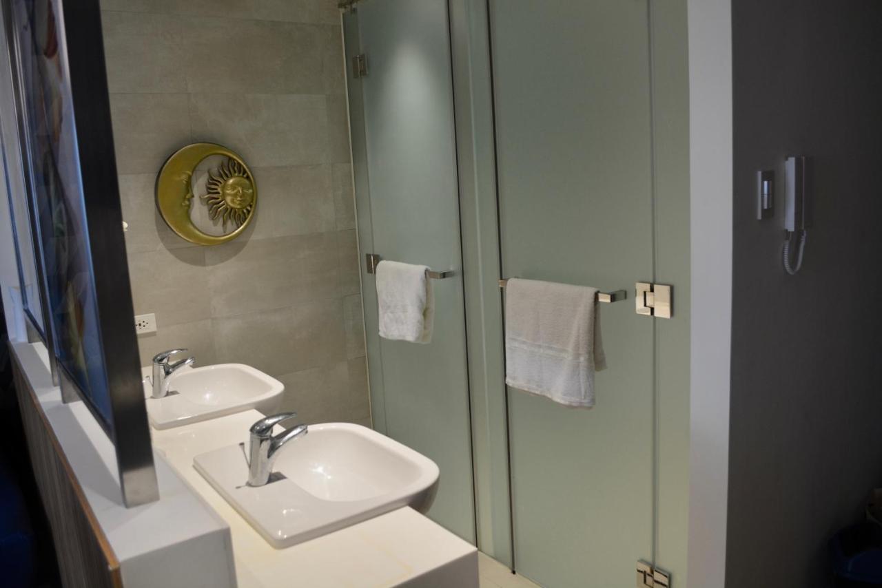 Luxxe Interior Design Condo - Novotel Residences At Acqua Private Residences Mandaluyong ภายนอก รูปภาพ